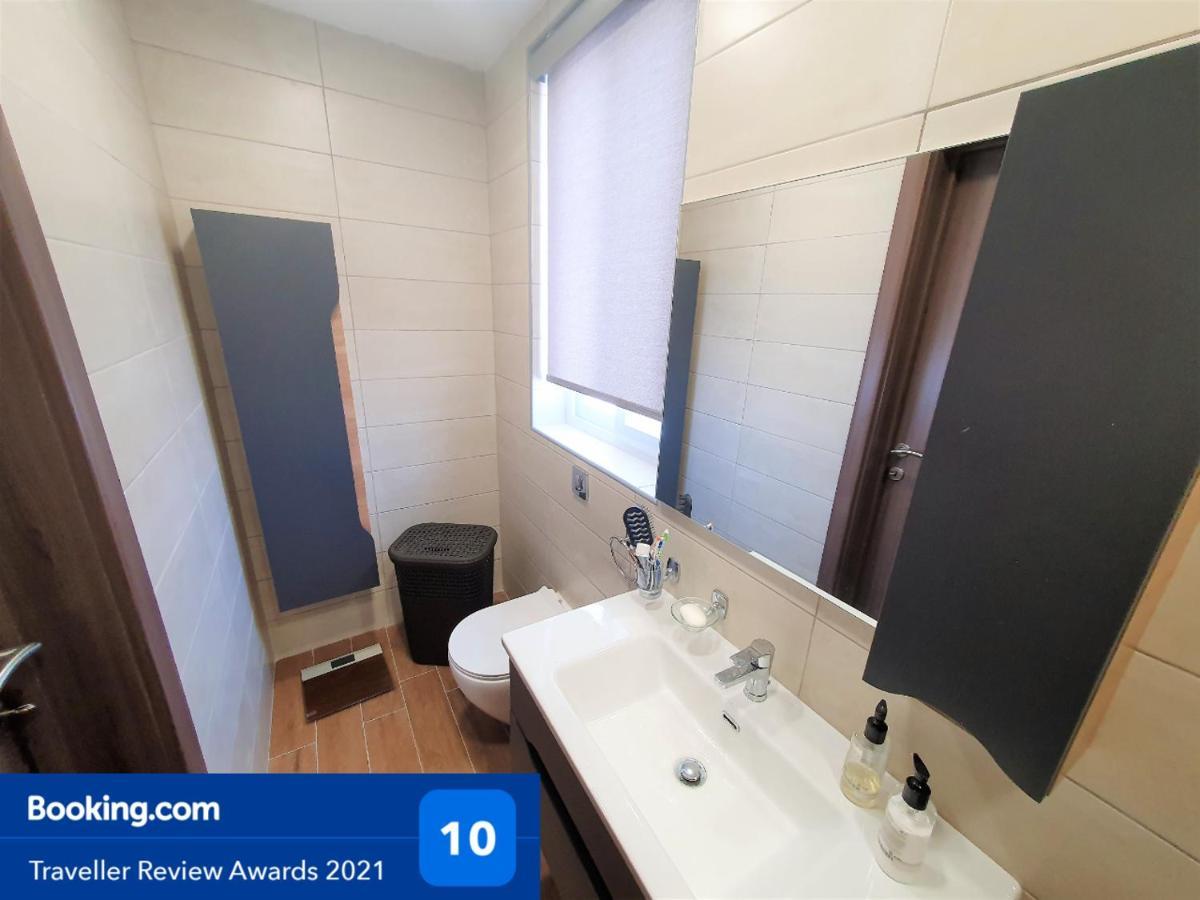 Msiebah Court San Gwann Modern Apt Near Sliema And St Julians Екстериор снимка
